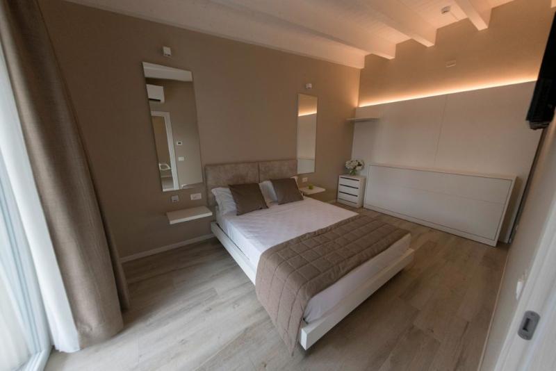 Aurora Aparthotel Peschiera del Garda Kültér fotó