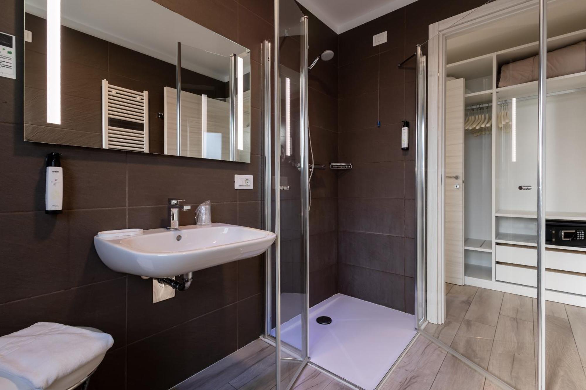 Aurora Aparthotel Peschiera del Garda Kültér fotó