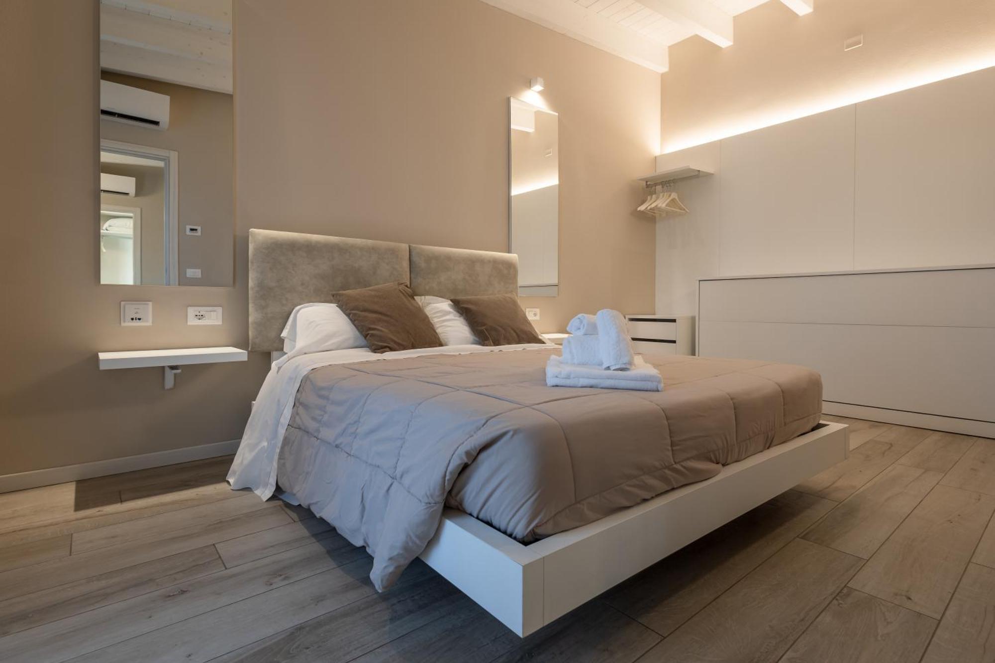 Aurora Aparthotel Peschiera del Garda Kültér fotó