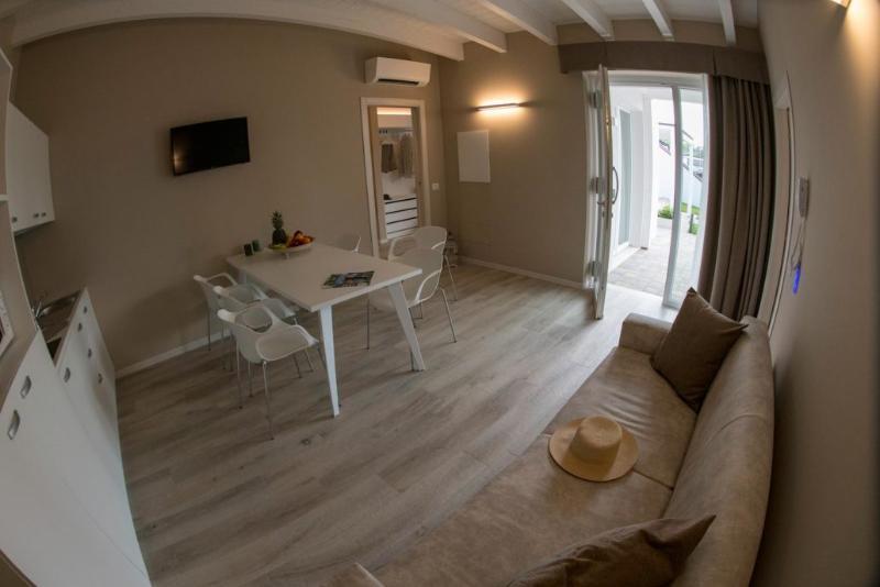 Aurora Aparthotel Peschiera del Garda Kültér fotó